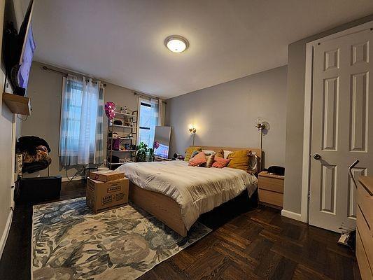 Foto del edificio - 3 bedroom in BRONX NY 10468