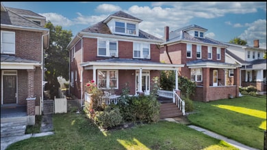 Building Photo - 630 Hill Top Dr