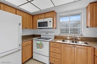 Building Photo - 5 High Point Cir W