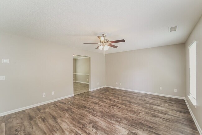 Foto del edificio - 11418 Gold Pan Rd