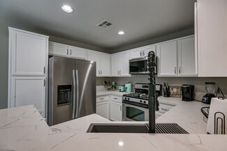 Building Photo - 7252 Quarterhorse Ln