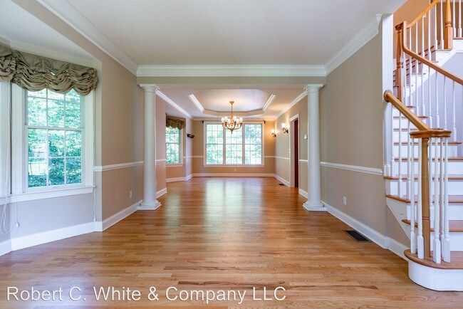 Foto del edificio - 4 br, 3.5 bath House - 157 Paxton Way