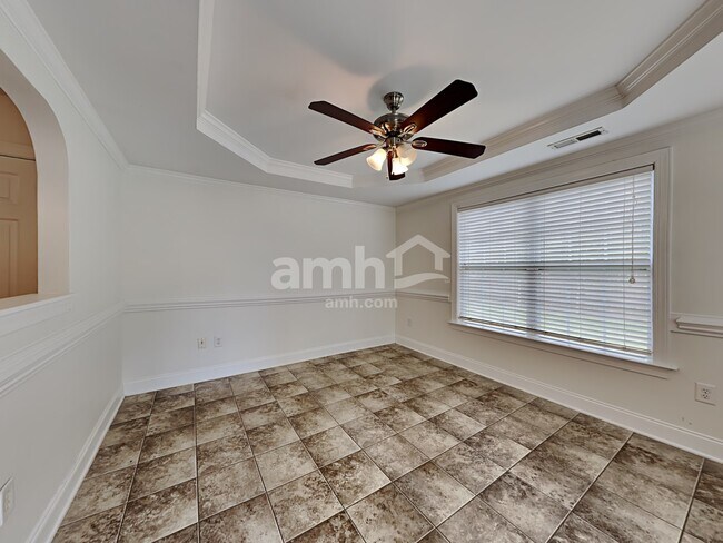 Foto del edificio - 438 Timber Meadow Lake