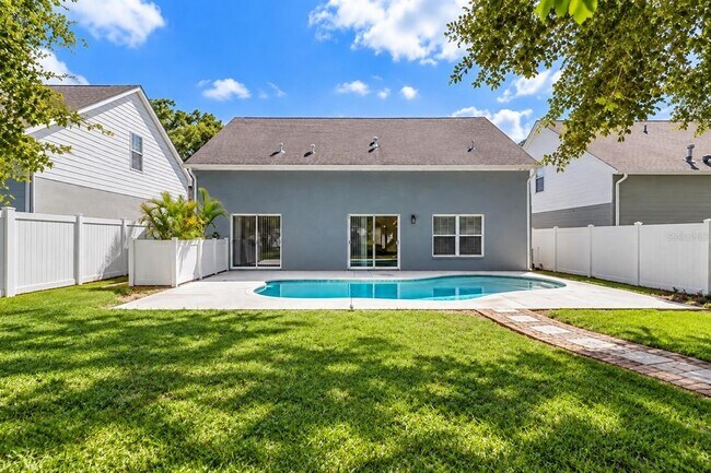 Building Photo - 16013 Stags Leap Dr