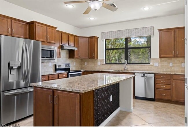 Building Photo - 10963 Glenhurst St