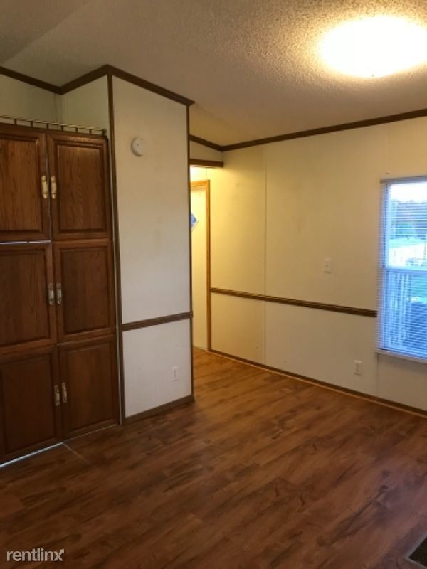 Building Photo - 3 br, 2 bath Mobile Home - 202 John Way