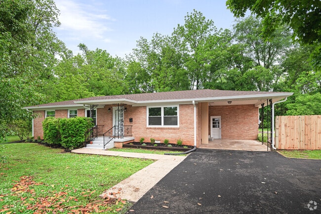 Building Photo - 101 Arnold Ln