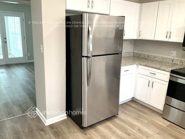 Foto del edificio - 3142 Wicks Lake Dr