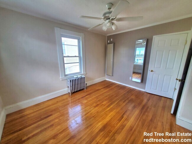 Foto del edificio - 8 Cross St