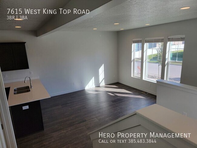 Foto del edificio - Stunning BRAND NEW Townhomes!