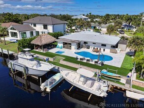 Building Photo - 12 Leeward Cir