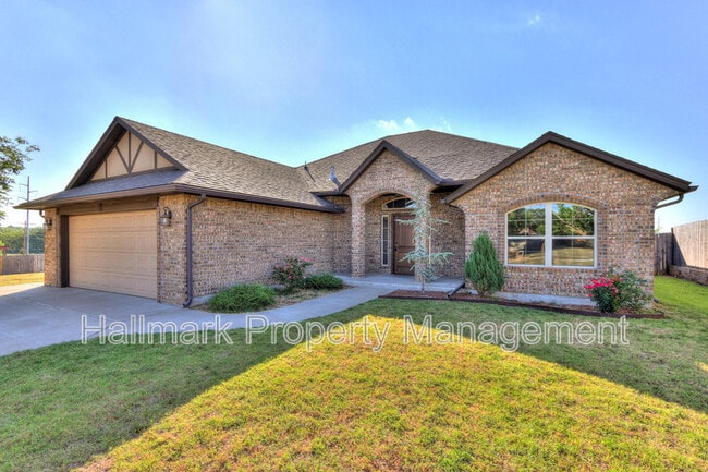 Building Photo - 508 Whispering Oaks Blvd