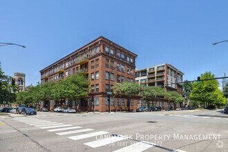 Building Photo - 1910 S Indiana Ave