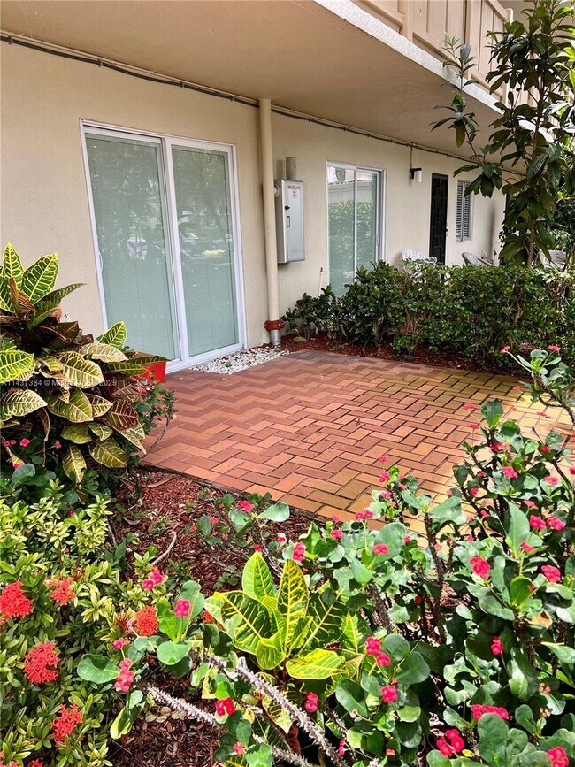 14360 Strathmore Ln Unit 102, Delray Beach, FL 33446 Condo for Rent