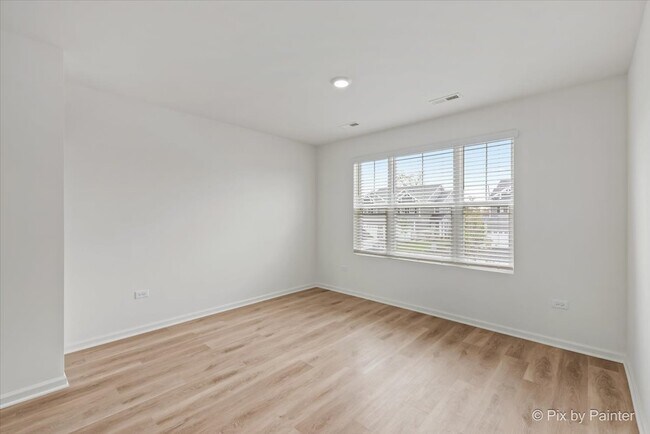 Foto del edificio - 320 Basin Ct