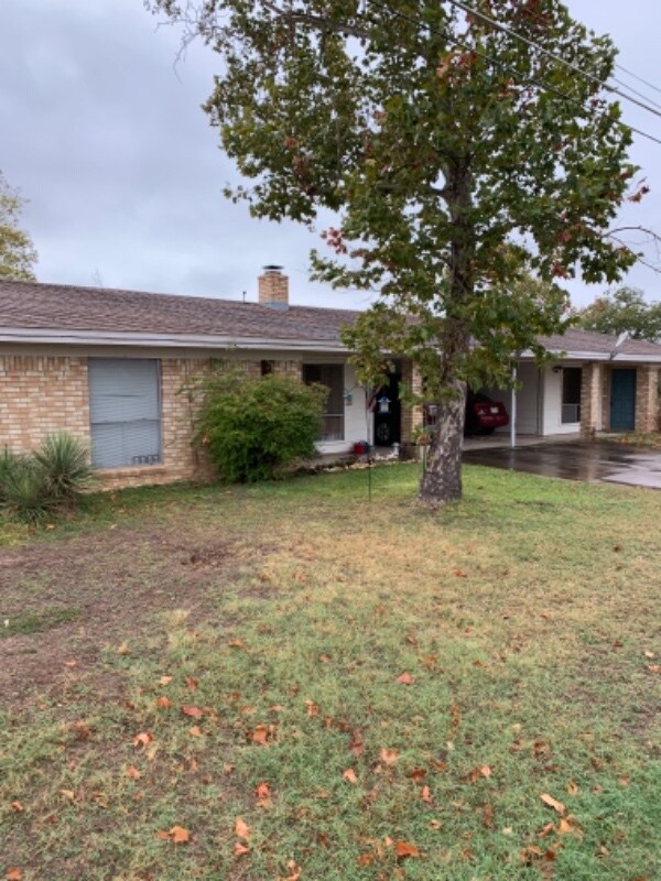 Foto del edificio - 1823 Greenwood Ln