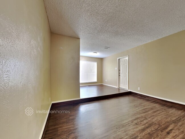 Building Photo - 1141 Meadow Creek Ct