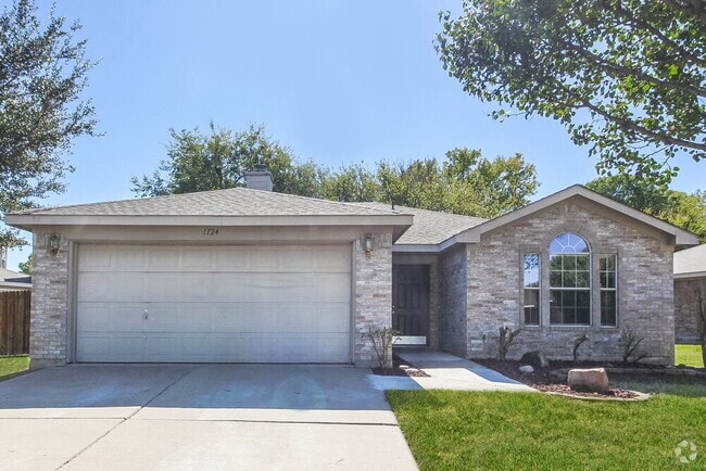 Building Photo - 1124 Sandalwood Dr