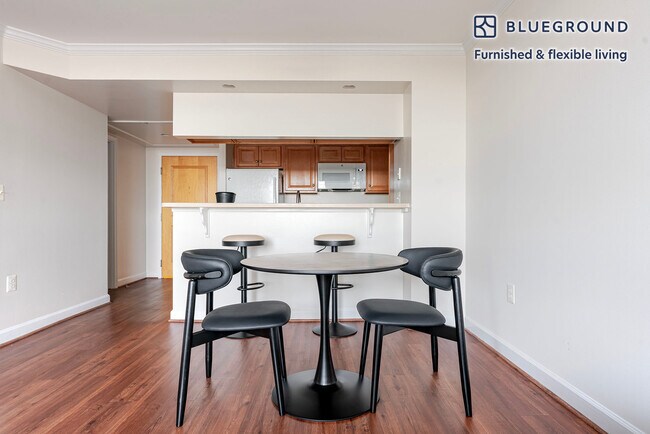 Foto del edificio - 3900 Fairfax Dr