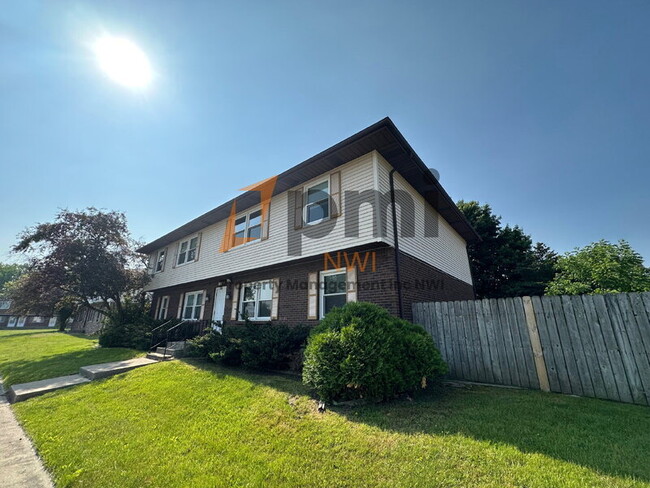 Building Photo - 5831 Creekview Ct W