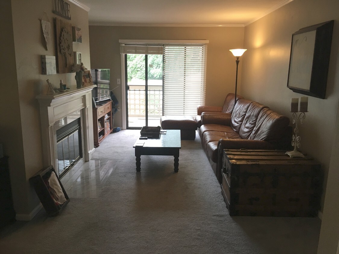 277 Hillsboro Pl Unit 277, Nashville, TN 37215 Condo for Rent in