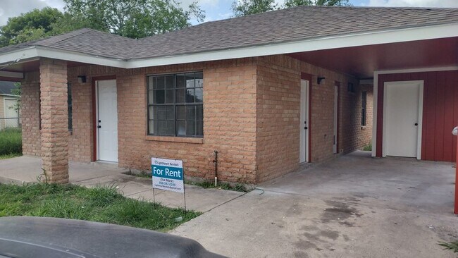 Foto del edificio - 5032 Austin Rd