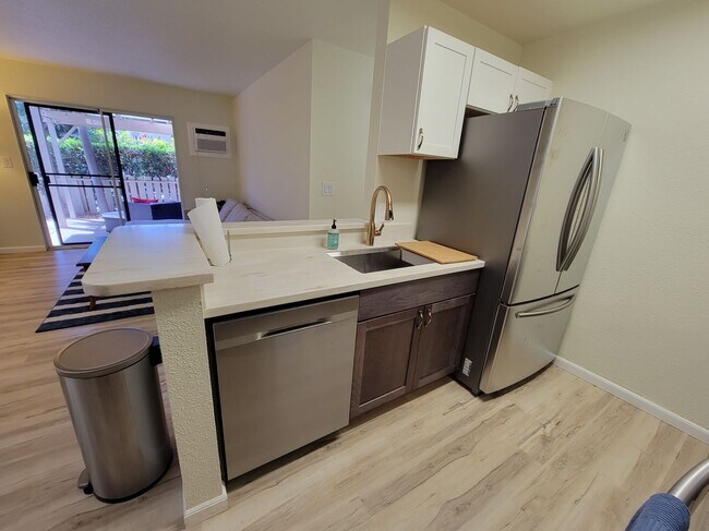 Foto del edificio - Furnished Downstairs Unit In North Kihei