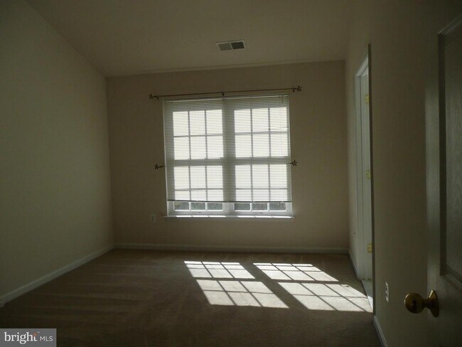 Building Photo - 9721 Cheshire Ridge Cir