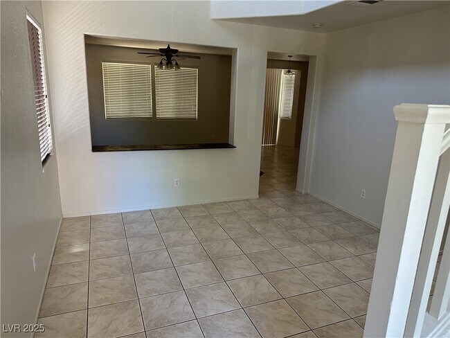 Building Photo - 10651 Lunar Crest Ave