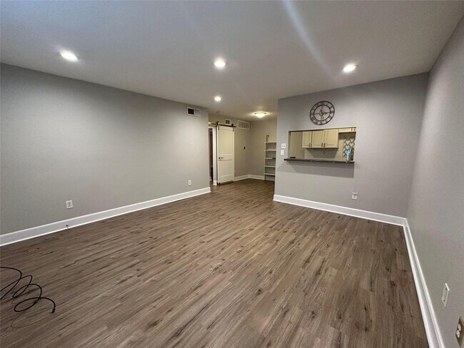 Building Photo - 2250 Bering Dr