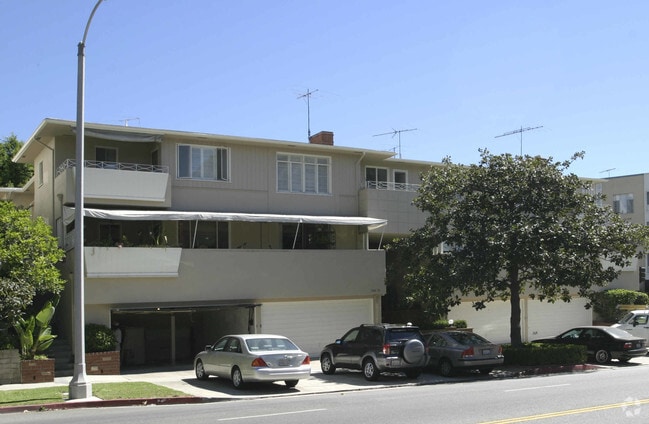 Building Photo - 1366 S Beverly Glen Blvd