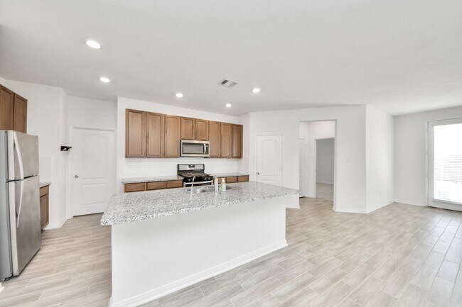 Building Photo - 1270 Glendora Dr