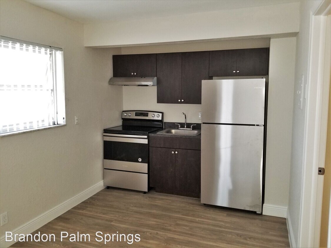 Foto principal - 985-985 Manor Dr