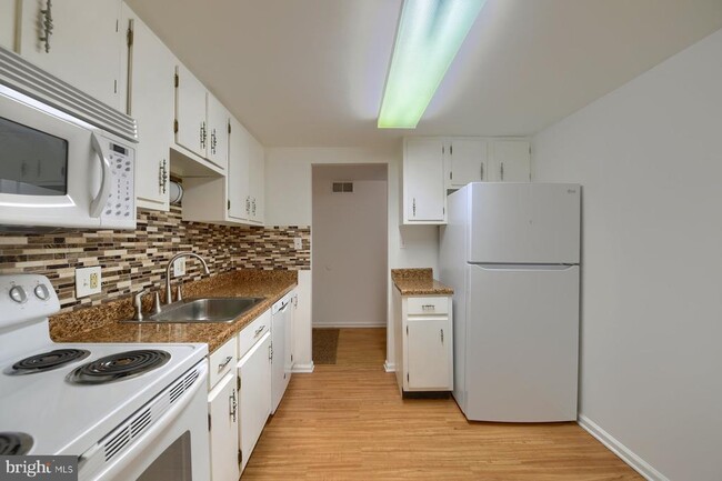 Building Photo - 2109 Cedar Run Dr