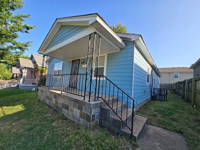 Foto del edificio - 204 Greenlaw Ave