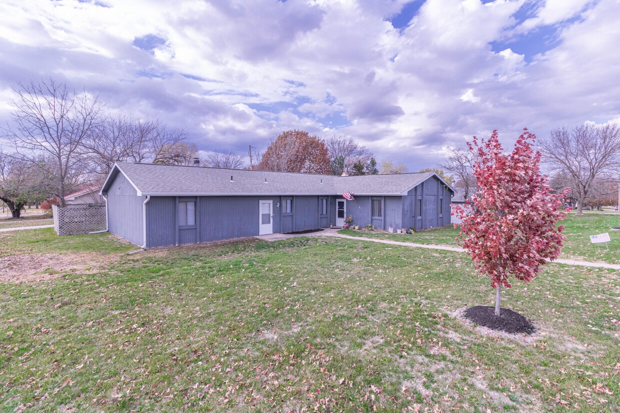 3707 Monterey Dr, Columbia, MO 65203 Townhome Rentals in Columbia MO