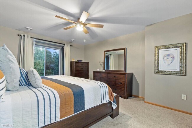Building Photo - 1 br, 1 bath Condo - 3554 S Toldt Cir
