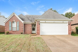 Building Photo - 1015 Jessica Lauren Dr