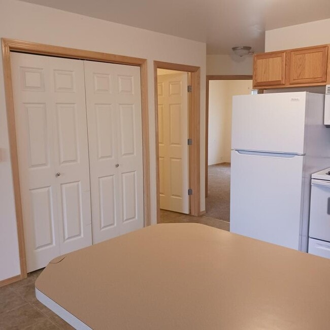 Foto del edificio - 114 E Dudley St