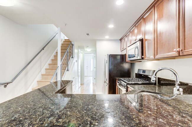 Foto del edificio - 1230 4th St NW