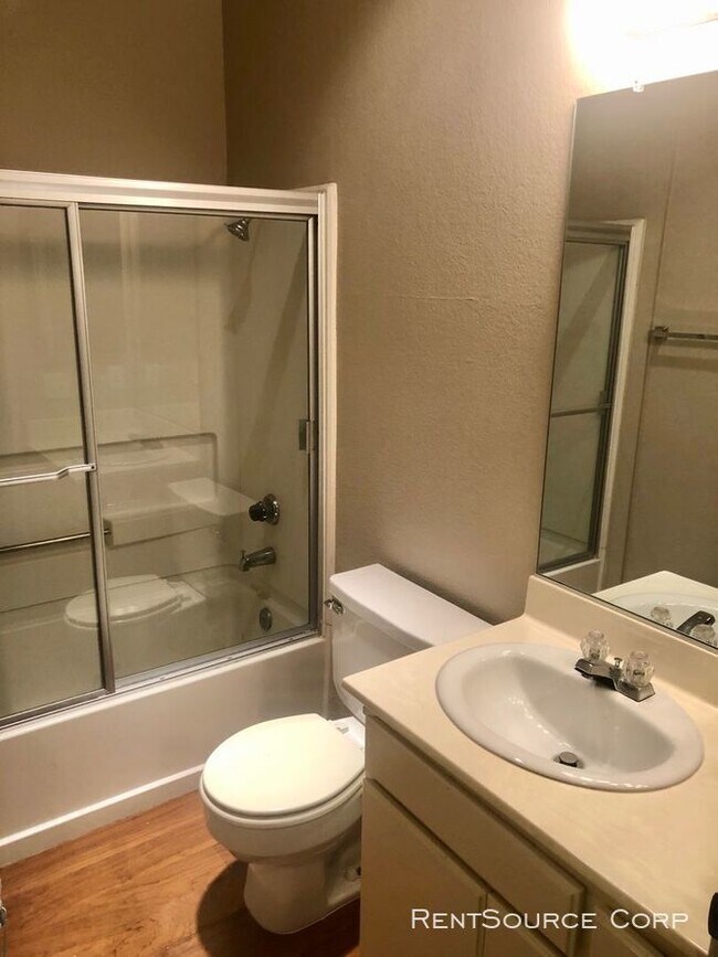 Foto del edificio - 2811 W Ave K 12