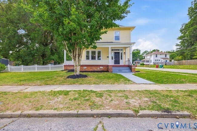 Building Photo - 1802 Varina Ave