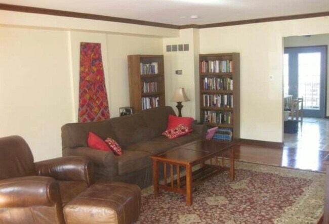 Building Photo - 516 Susan Dr