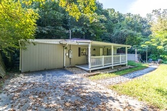 Building Photo - 814 Gnatty Branch Rd