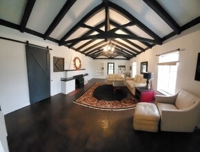 Building Photo - 3501 Evans Dr