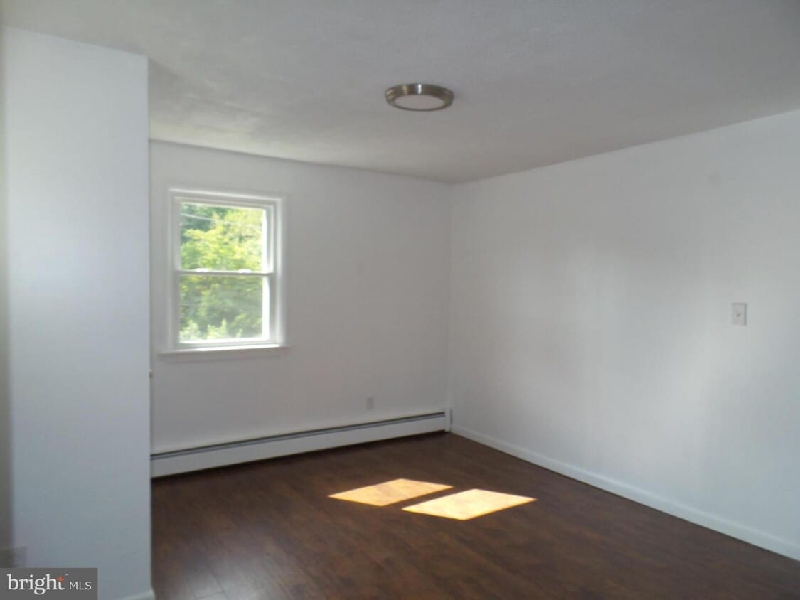 41 Zane St, Glassboro, NJ 08028 Apartment for Rent in Glassboro, NJ