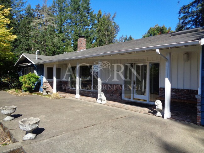 Foto del edificio - Luxurious 5BD/4BA Estate w/ Master Suite, ...