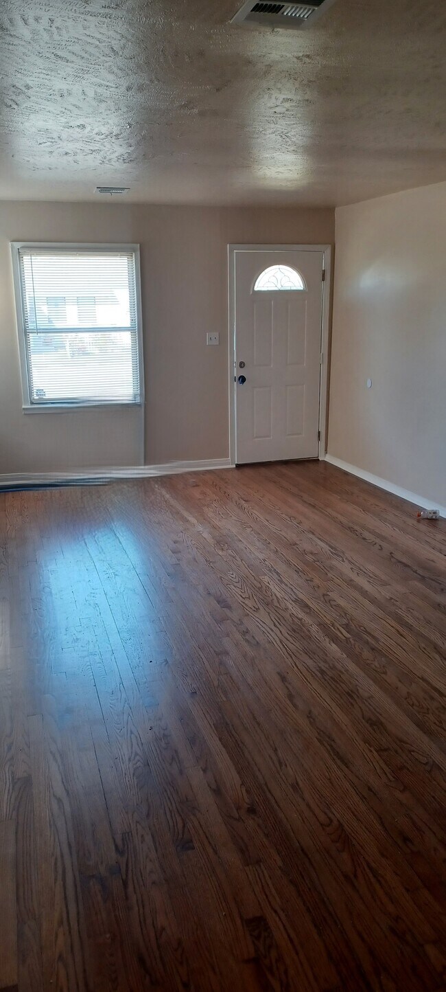 Photo - 3908 Mallard Dr House