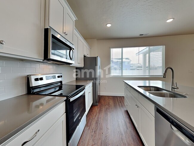 Foto del edificio - 9489 W Hidden Stream Street