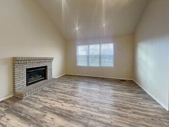 Building Photo - 13340 Cherry Cir